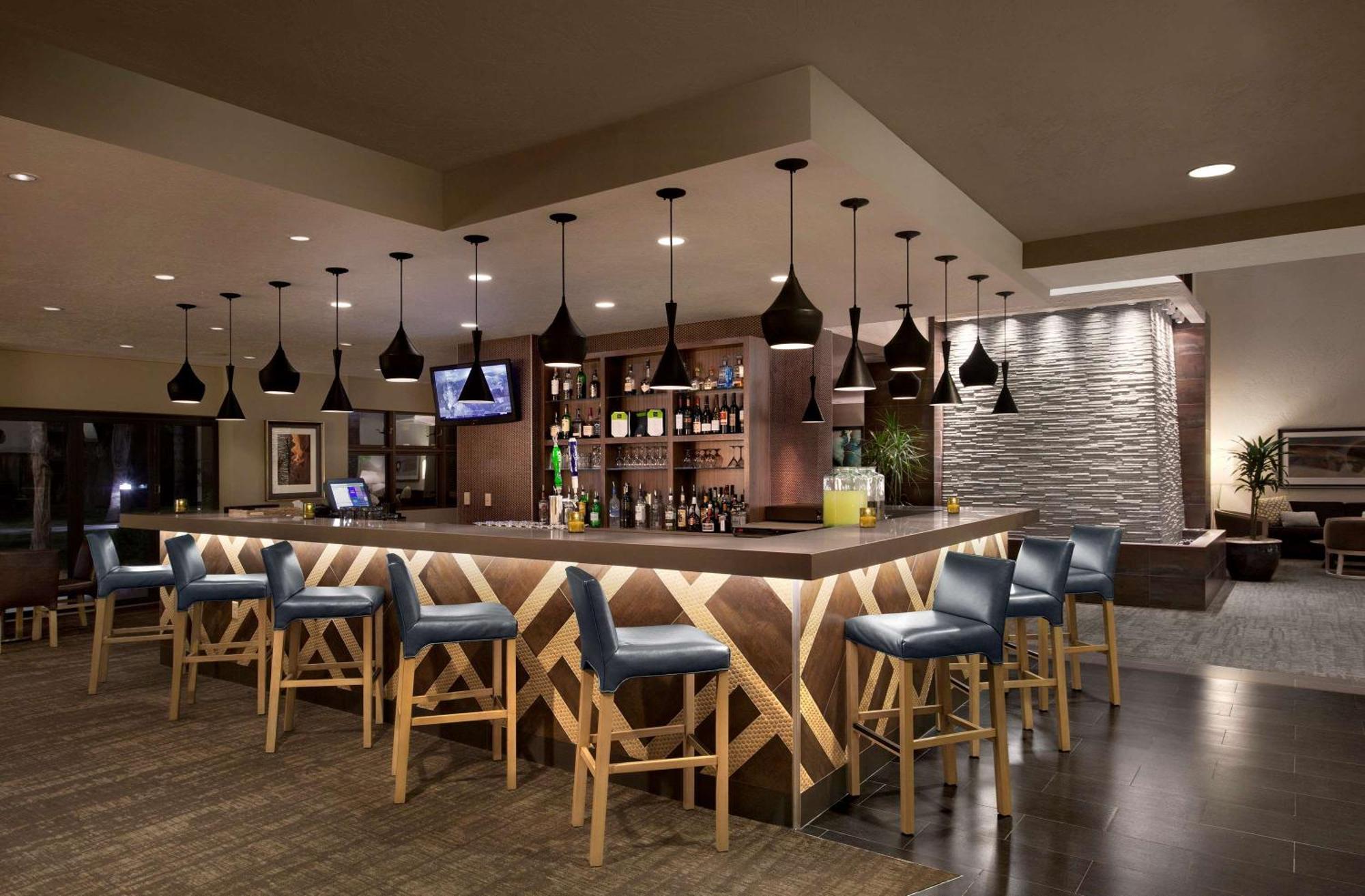 Embassy Suites By Hilton Phoenix Tempe Bagian luar foto