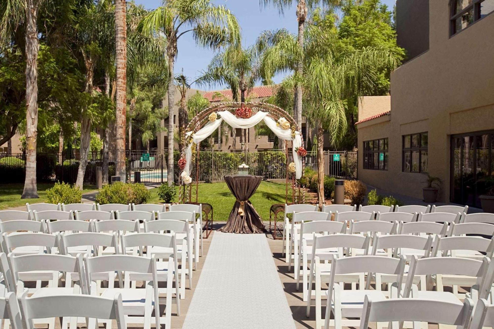 Embassy Suites By Hilton Phoenix Tempe Bagian luar foto